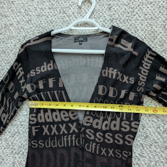 Vex Collection Women's (Small) Extra-Long V-neck Button-Down Cardigan/Sweater - Picture 6 of 11